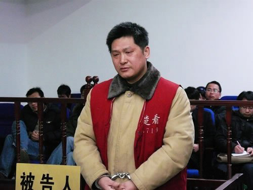 死1伤案在淮安市楚州区法院开庭,肇事司机杜军以交通肇事罪被提起公诉
