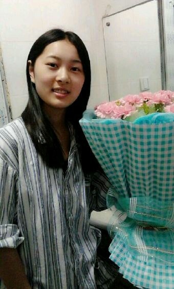 四川德阳市黄许职业中专学校11级旅游大专班女生张懿芳
